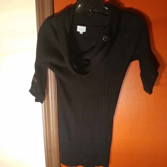 Top - Picture 1 of 1